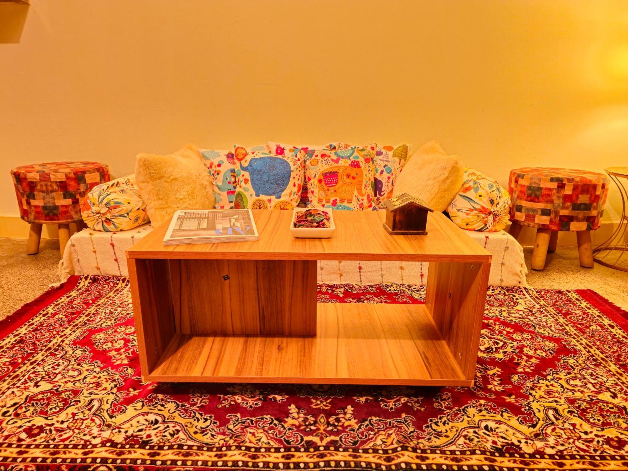 Bohemian Rhapsody - Queens Apartment *