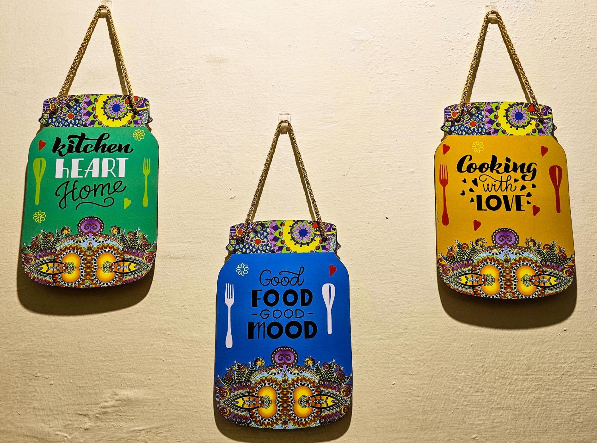 Bohemian Rhapsody - Queens Apartment New Delhi